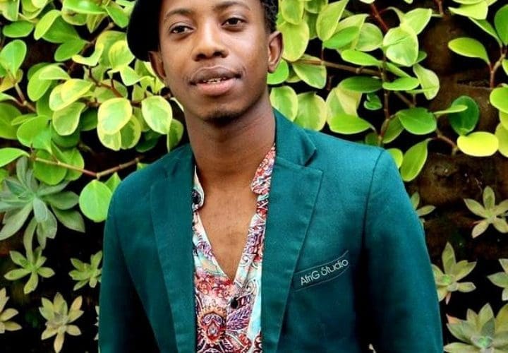 Kuleli sonto usaziwayo wuGubhela, ogama lakhe langempela wuNduduzo Mkhize. Uwumbhali nomhayi wezinkondlo zesiZulu nomhleli wemicimbi yobiciko ngaphansi kwenkampani yakhe iGubhela Brands. Ngo-2019 uhlabane ngendondo ye-Best Poet kumaSATMA Awards.