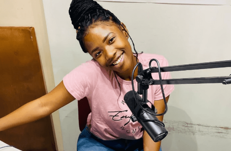 Kuleli sonto kuSAZIWAYO NEMALI sixoxa noSinethemba ‘Aunty wama-2000’ Nene, umsakazi womsakazo womphakathi i-Abusekho Ubunzima Christian Radio yaseNewcastle, KwaZulu-Natali