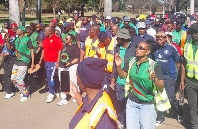 Isiteleka semboni kashukela ezweni siyaqhubeka