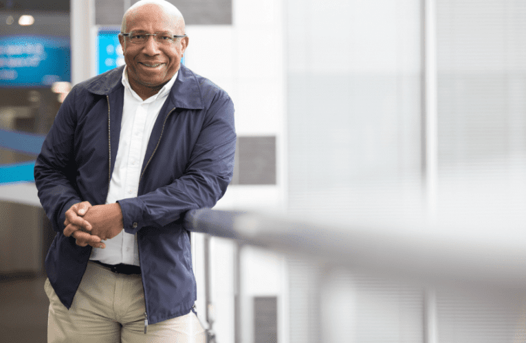 Ngesonto elidlule obeyisikhulu esiphezulu eTelkom uthe khumu esikhundleni, wedlulisa izintambo kuMnu uSerame Taukobong. Unconywa ngapha nangapha ngamagalelo akhe kule nkampani kahulumeni yezokuxhumana. Ngezinye zezinto azenzile, sichicilela kabusha ingxoxo aba nayo noMbele ngo-2020. Waxoxa noSLINDLILE KHANYILE