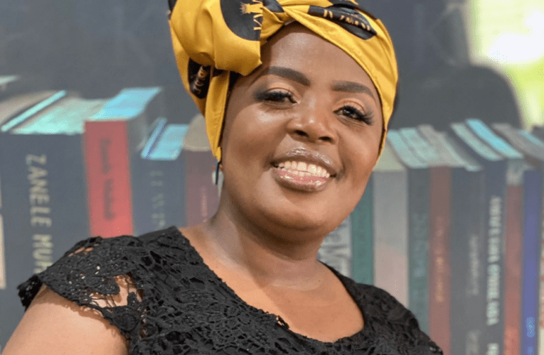 Kuleli sonto KUSAZIWAYO NEMALI sixoxa neNdlovukazi Mapule, umsakazi nomlingisi. Uwumsakazi nesikhulu sezokukhangisa kwiNanda FM kanti useke walingisa kwiMbewu neDurban Gen
