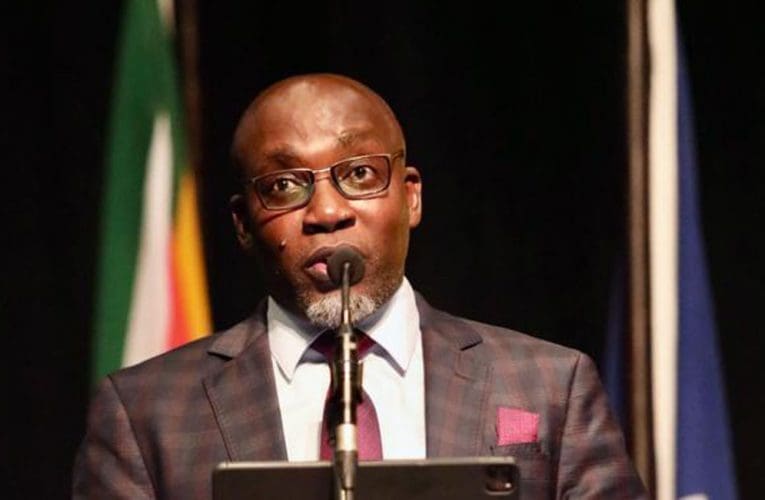 Kubuyekezwa amathenda ukukhulisa umnotho eThekwini, kusho imeya. UNQOBILE NDLOVU uyabika