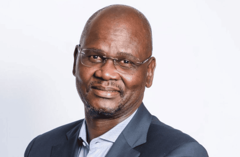 Isikhulu esiphezulu sePIC simisiwe emsebenzini